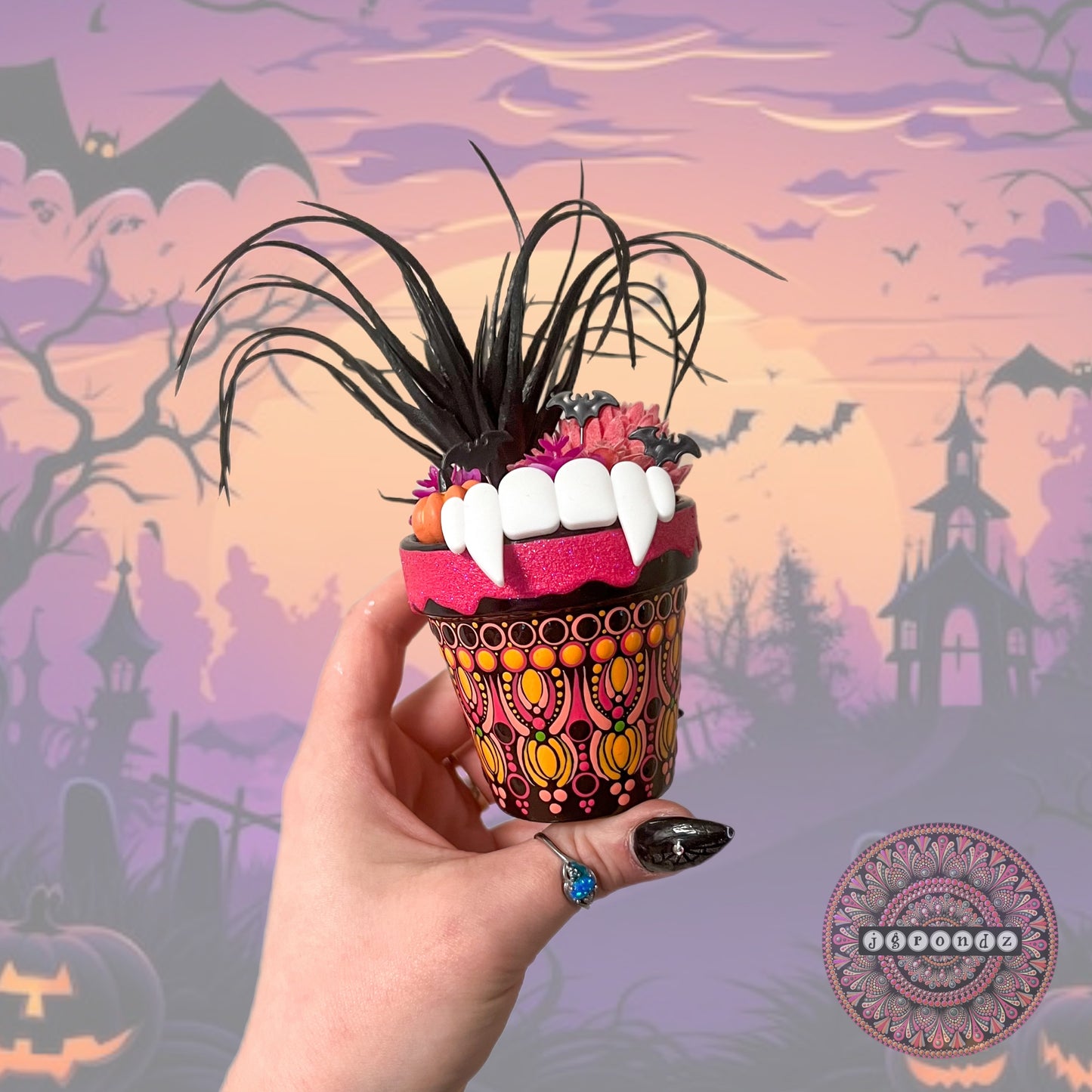 Groovy Vampire Spookulent Pot