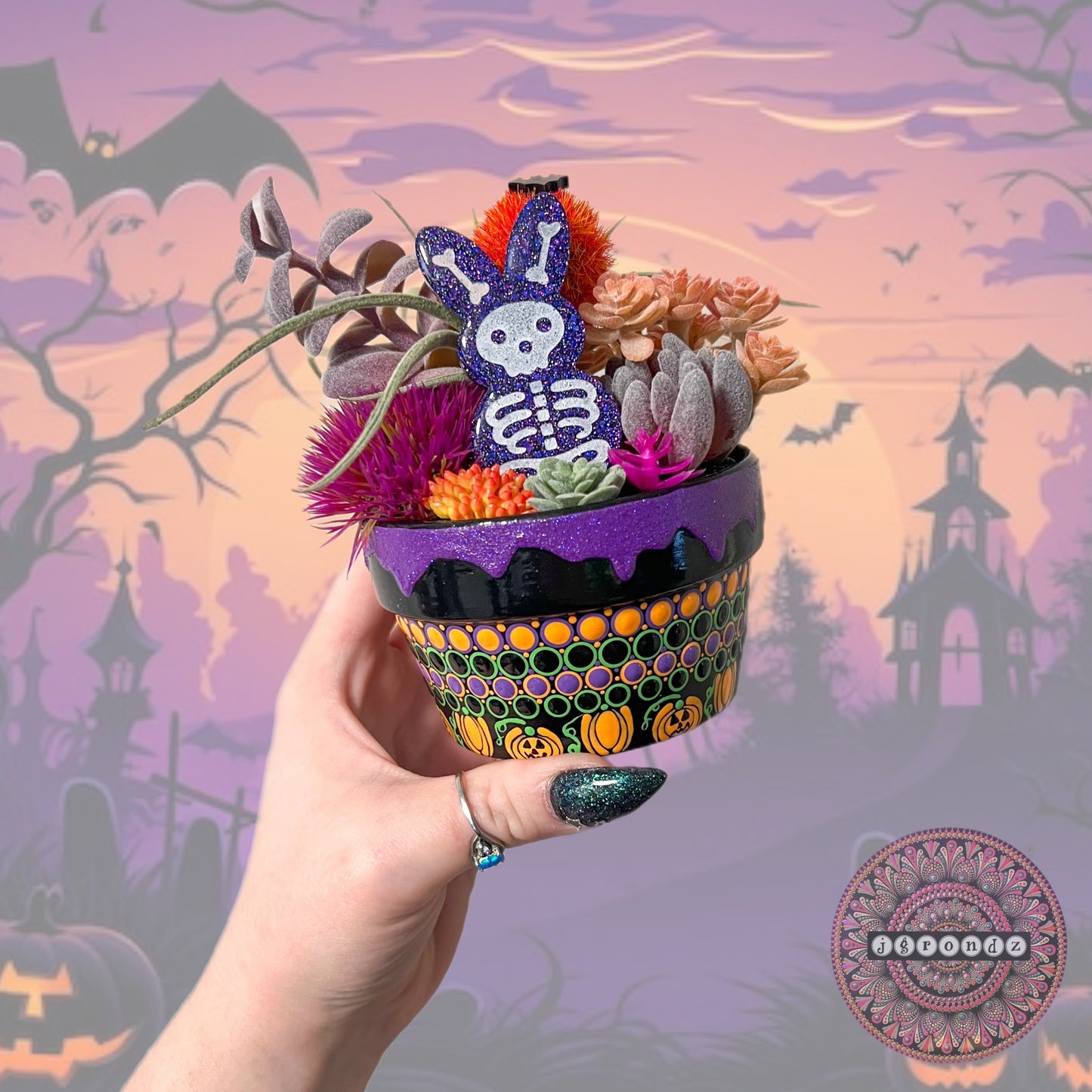 Spookulent Pot with Skeleton Peep