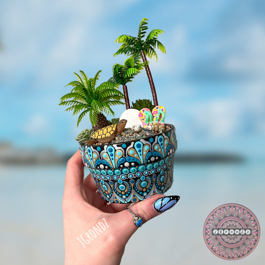 Beachy Pretty Pot