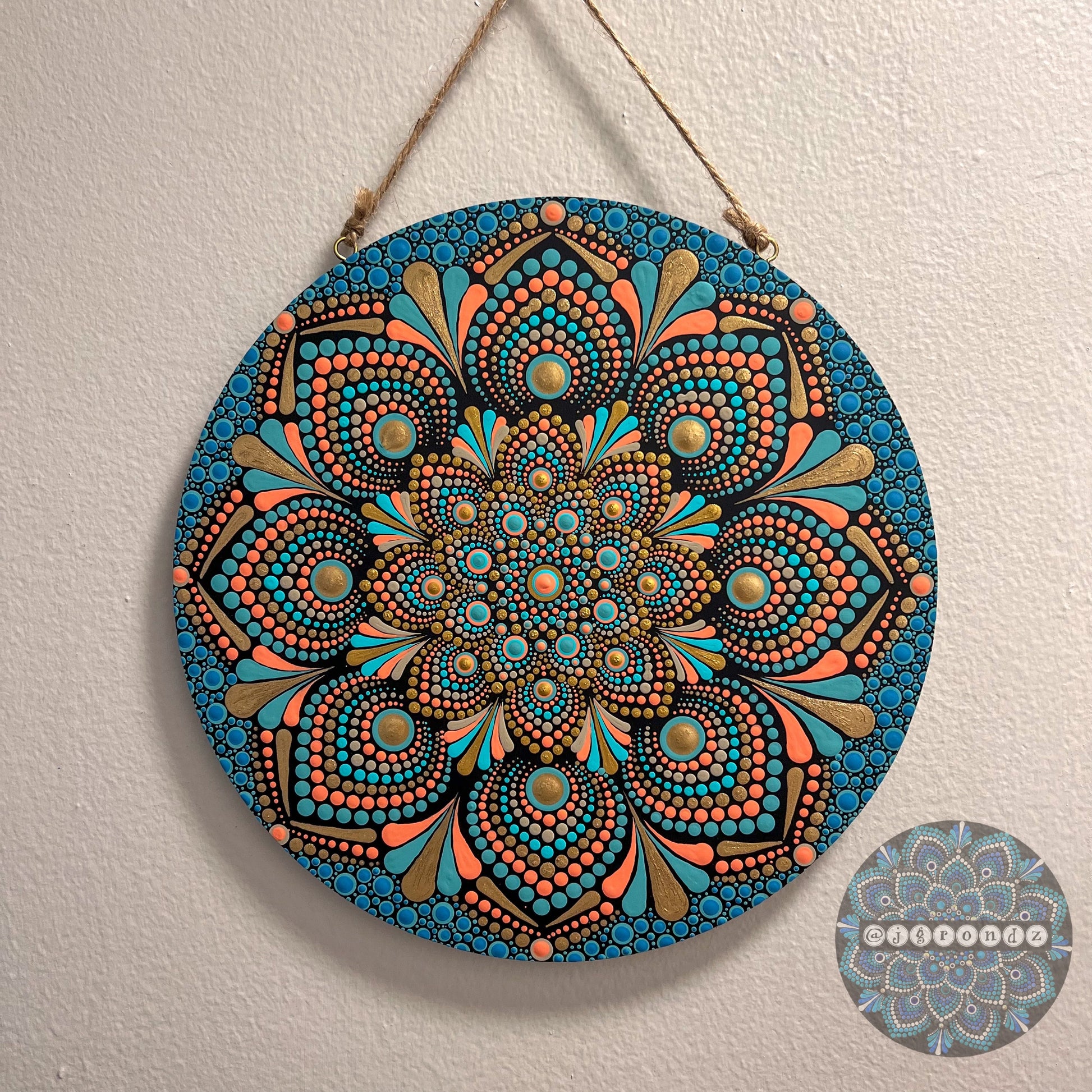 Dot mandala - dot painting